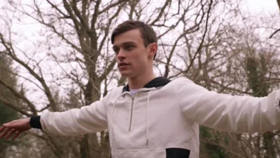 thumbnail - S2:E8 No Hard Feelings