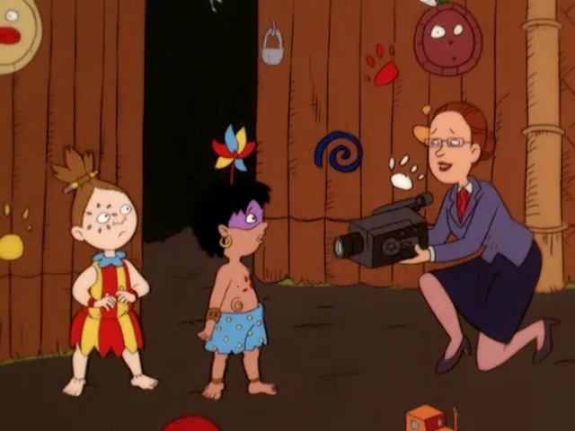 thumbnail - S1:E12 Kids in the Mist / The Voice