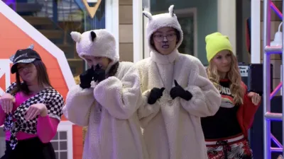 thumbnail - S3:E4 No Way, Whoa!