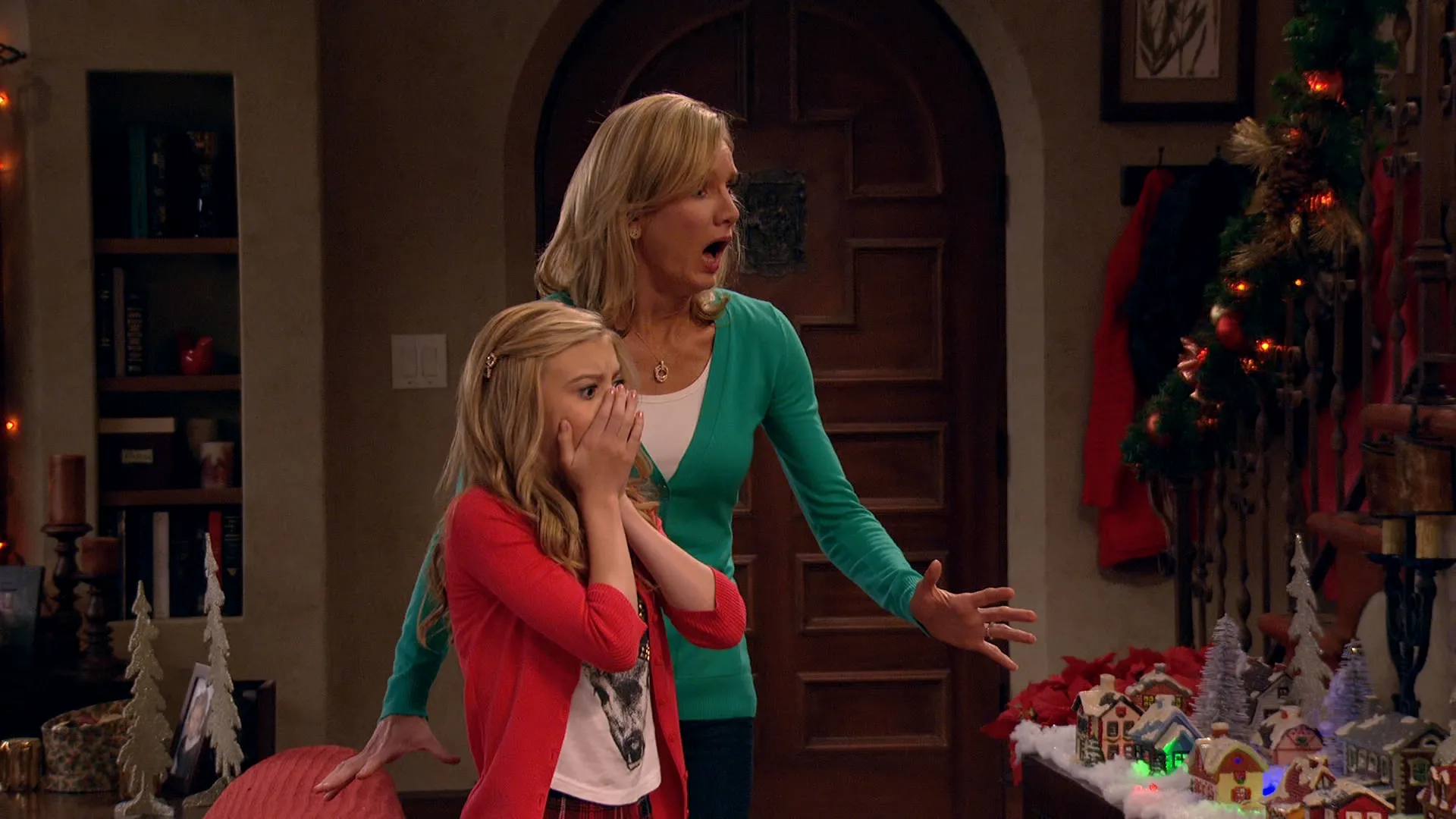 thumbnail - S2:E7 Twas the Night Before Christmas