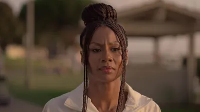 thumbnail - S3:E10 On to the Next One