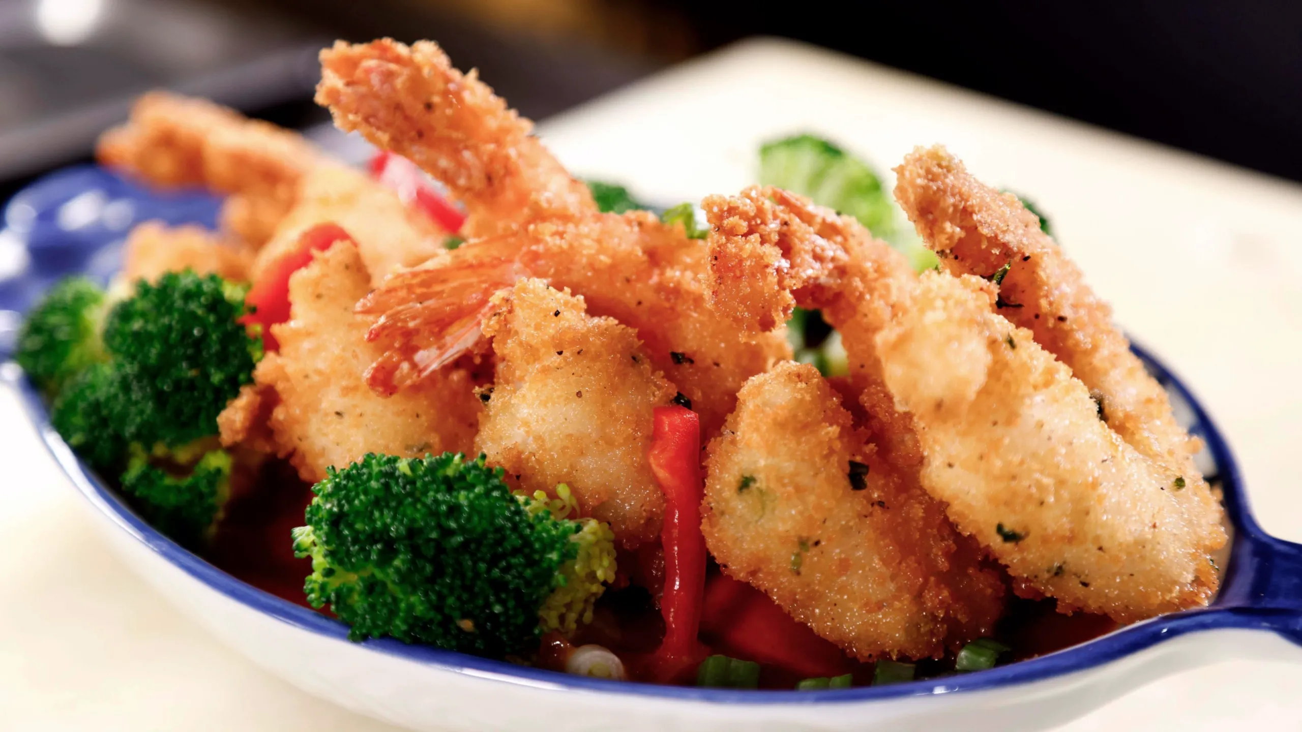 thumbnail - S52:E10 Triple D Nation: Off-the-Hook