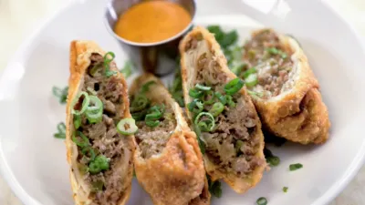 thumbnail - S52:E12 Triple D Nation: Dining Right