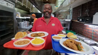 thumbnail - S52:E1 Triple D Nation: Sweet, Spicy and Savory