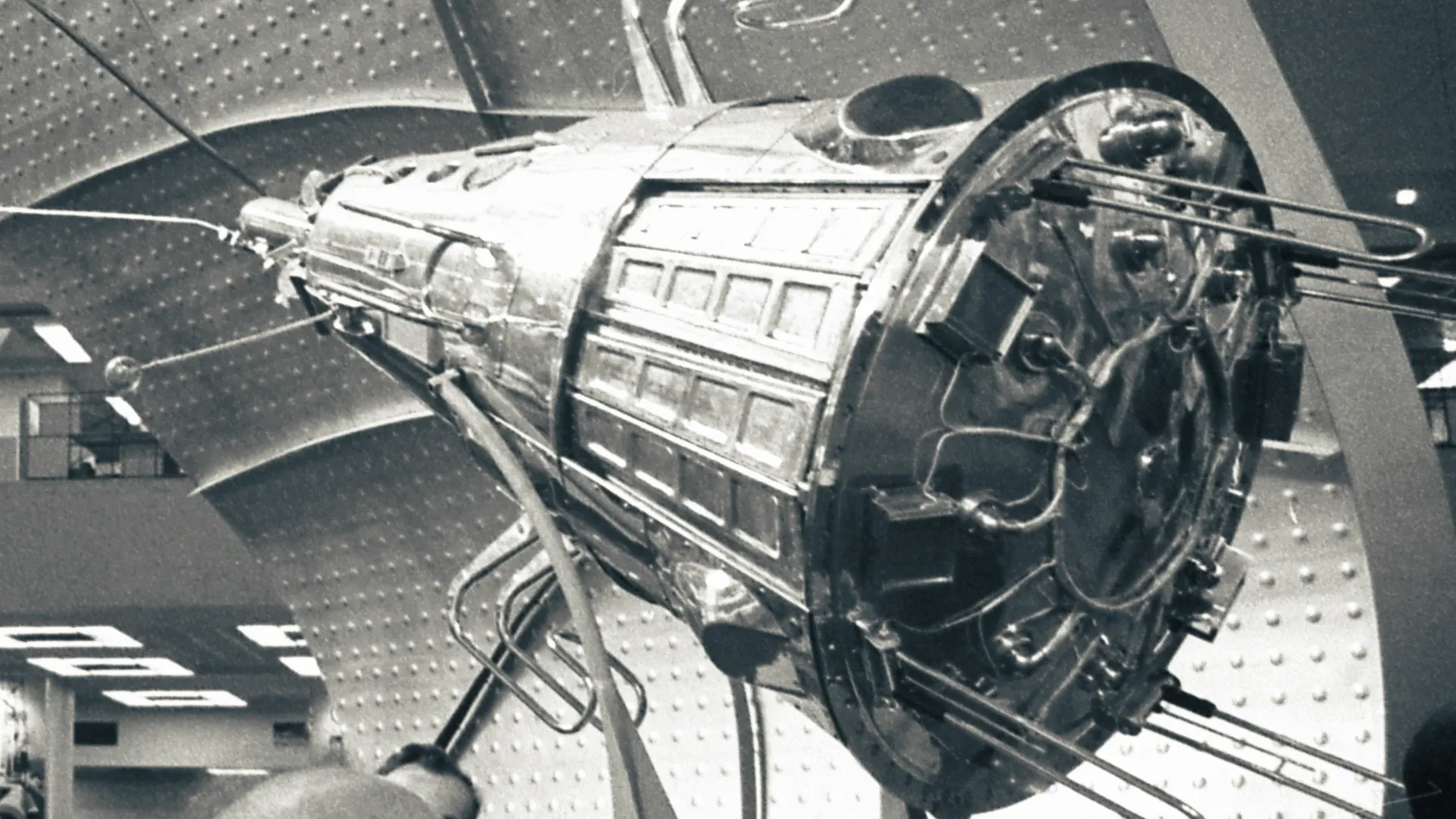 thumbnail - S1:E8 Deep Space