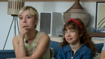 thumbnail - S2:E6 All Aboard!