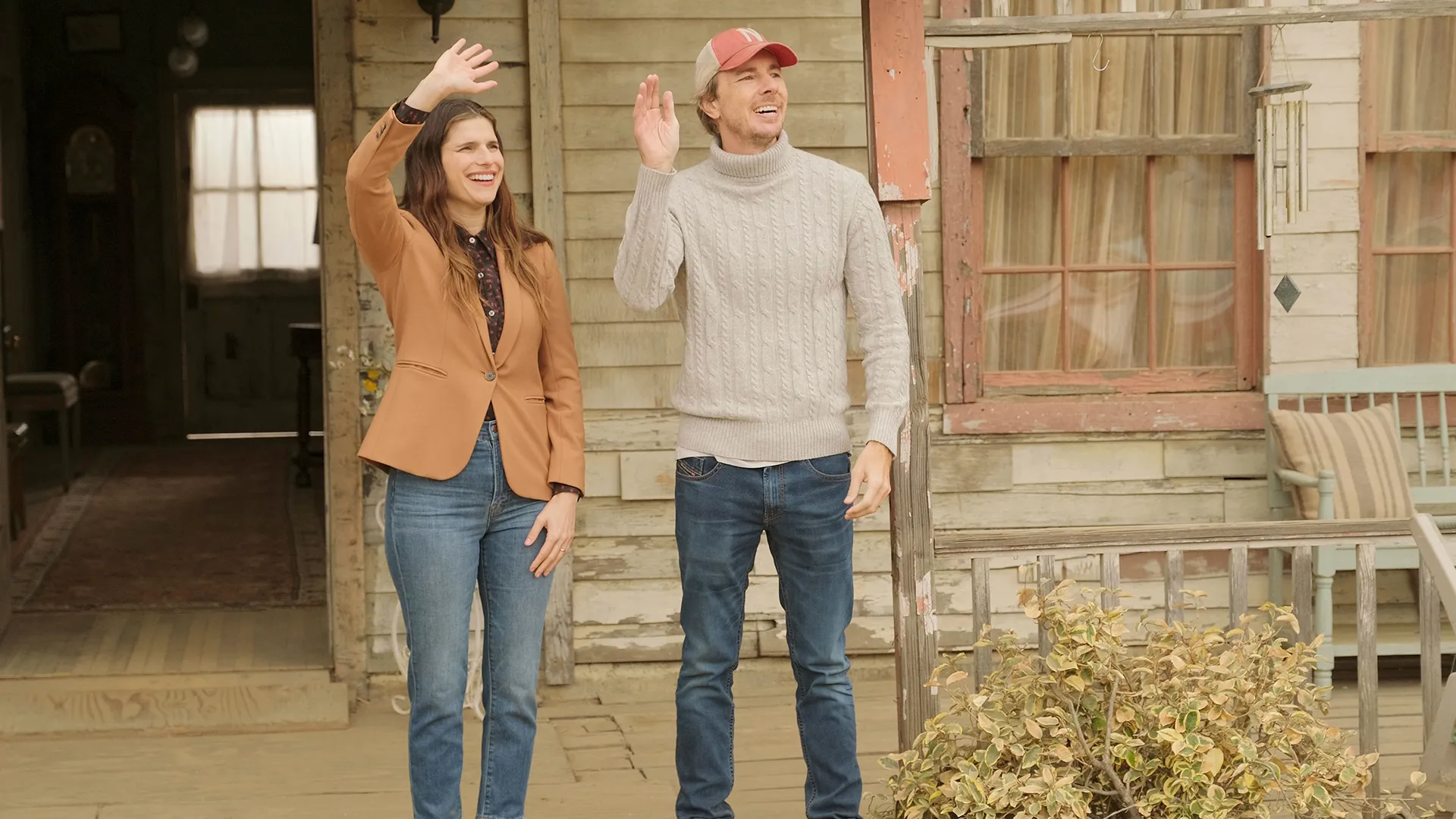 thumbnail - S2:E6 The Visit