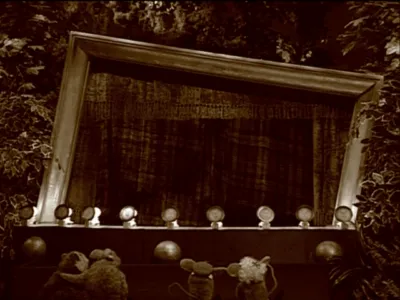 thumbnail - S4:E21 Grandma Flutter's 100th Birthday