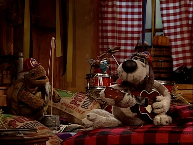 thumbnail - S4:E17 Great Ball of Firefighters