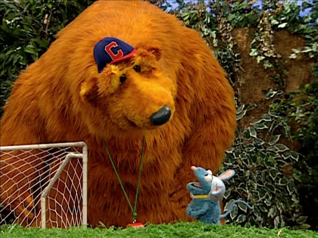 thumbnail - S4:E4 Tutter Gathers Some Moss