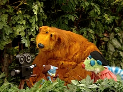 thumbnail - S4:E18 The View from You