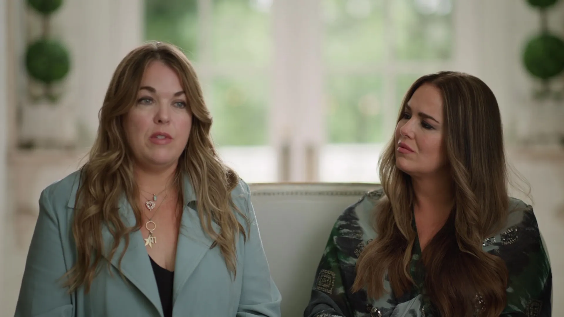 thumbnail - S1:E5 The 4 O'Clock Murders