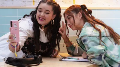 thumbnail - S1:E2 The Group