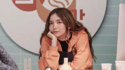 thumbnail - S1:E1 The Doc