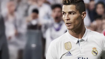 Ronaldo vs. Messi - Face Off!