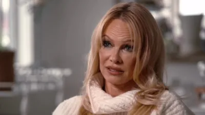 thumbnail - S1:E2 Show Me the Money