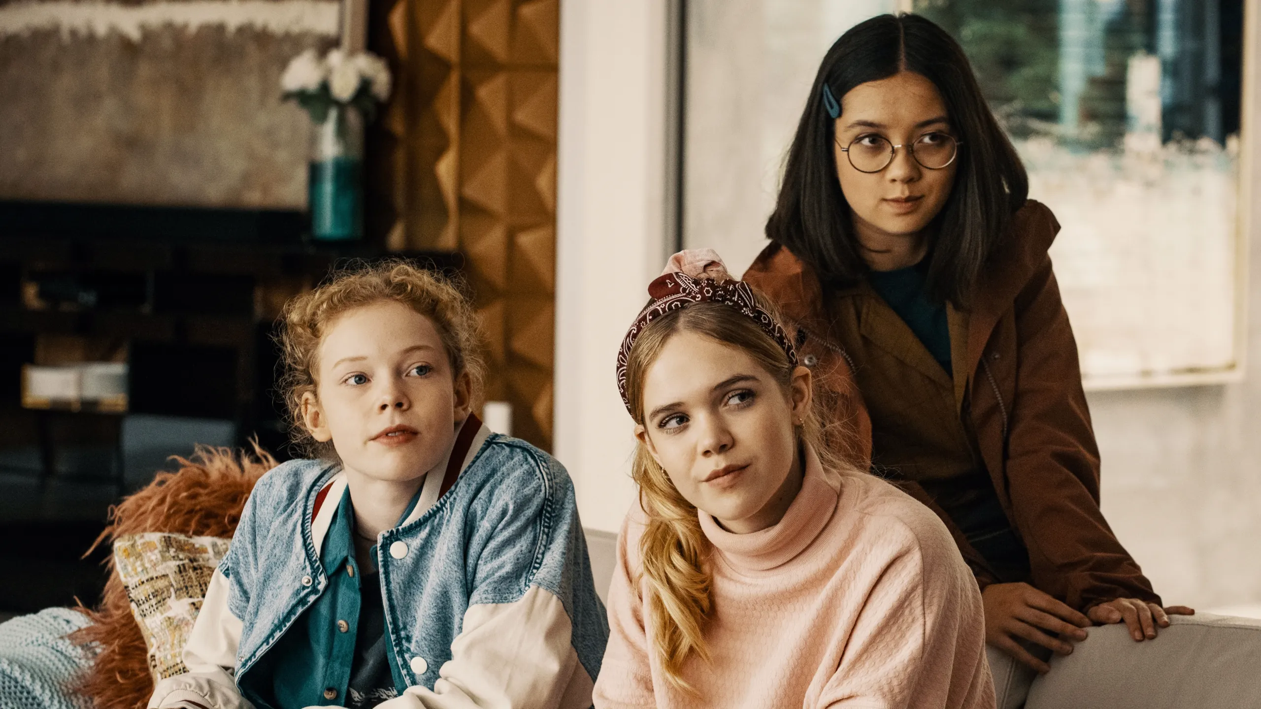 thumbnail - S1:E7 Marie Undercover