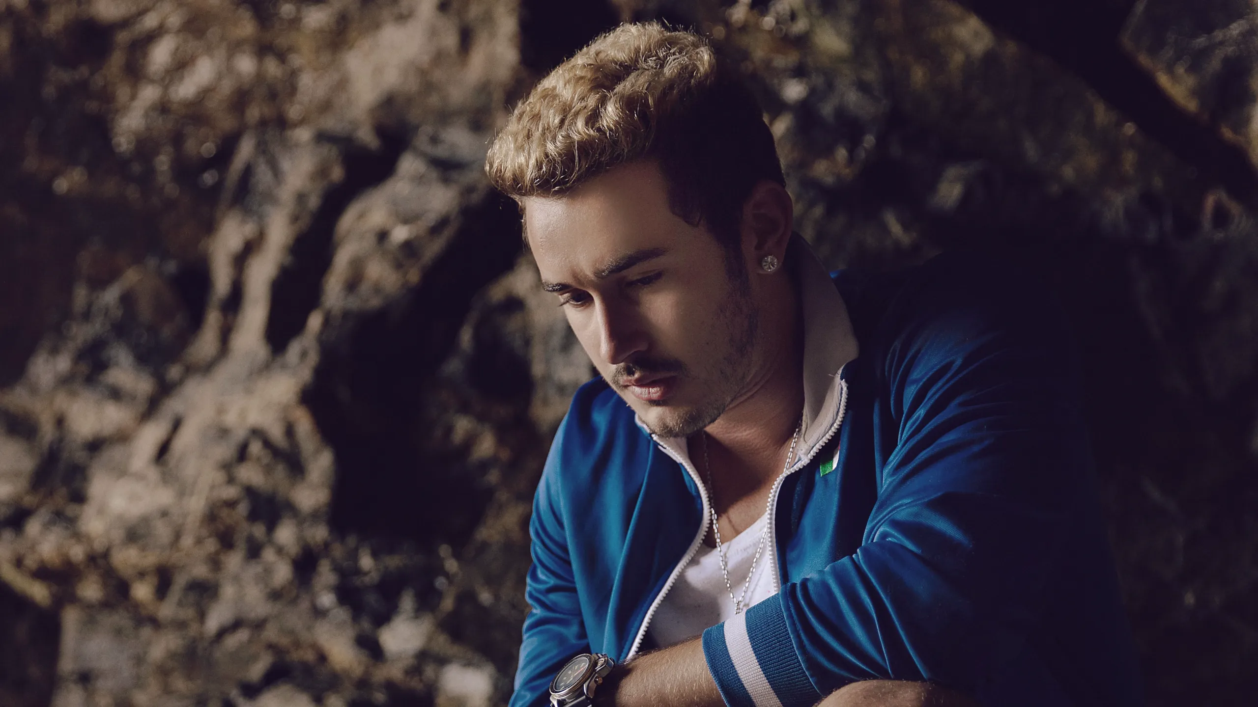 thumbnail - S1:E8 Shipwreck