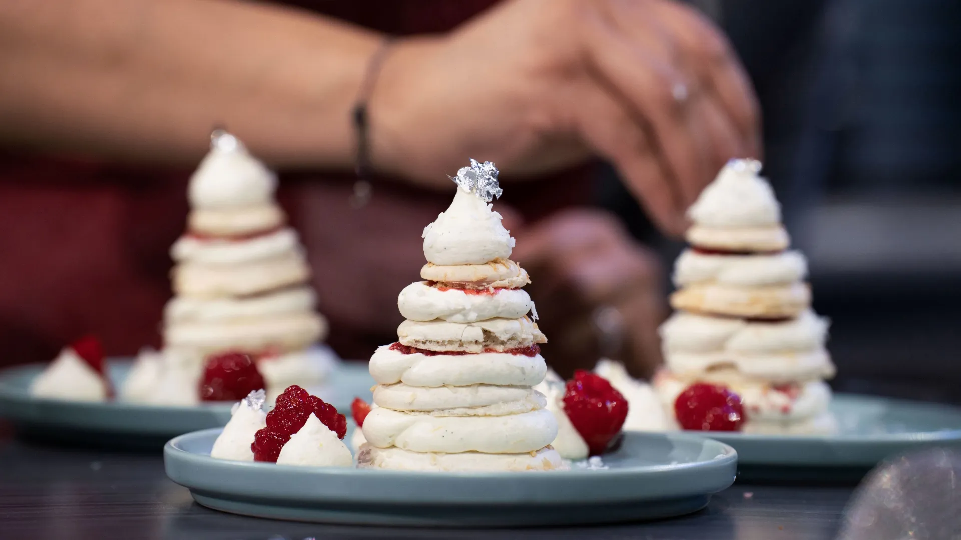 thumbnail - S5:E8 Alex vs Pastry