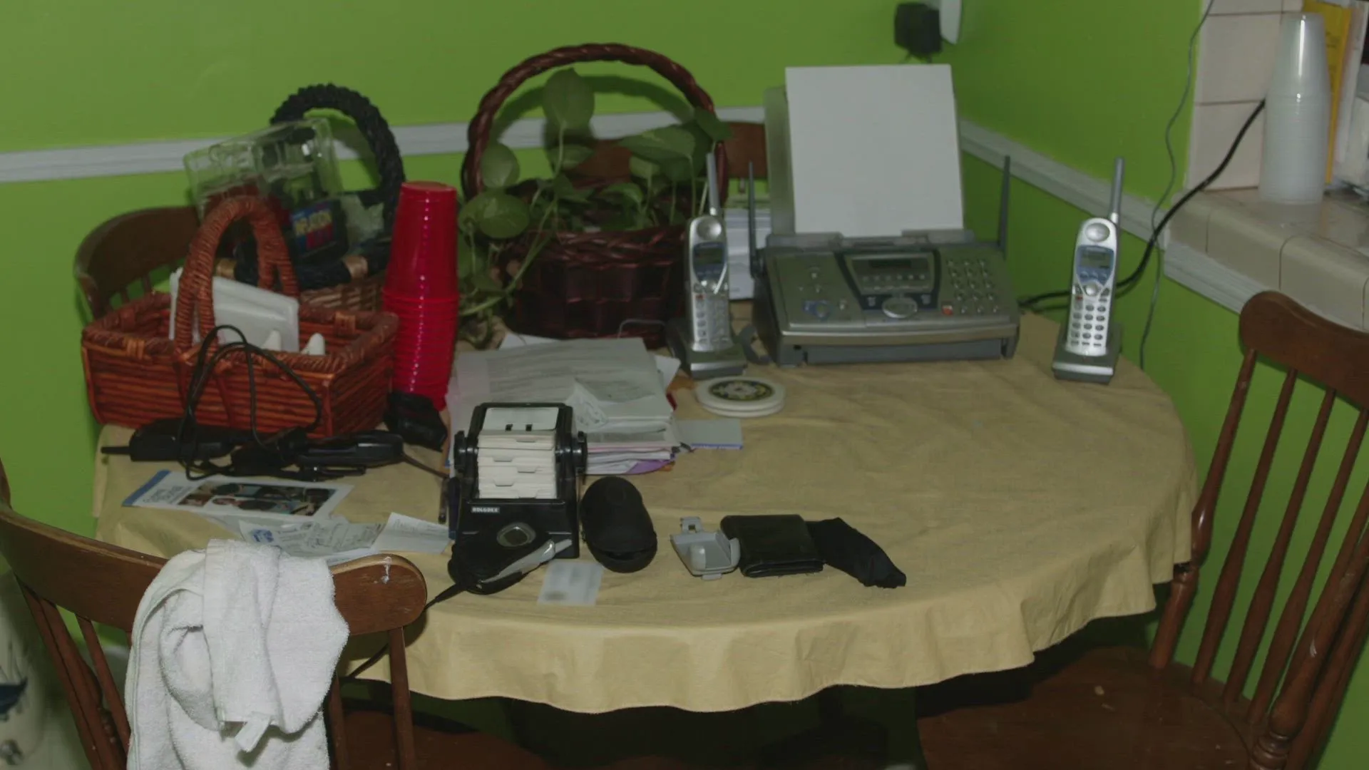 thumbnail - S9:E8 California Scheming