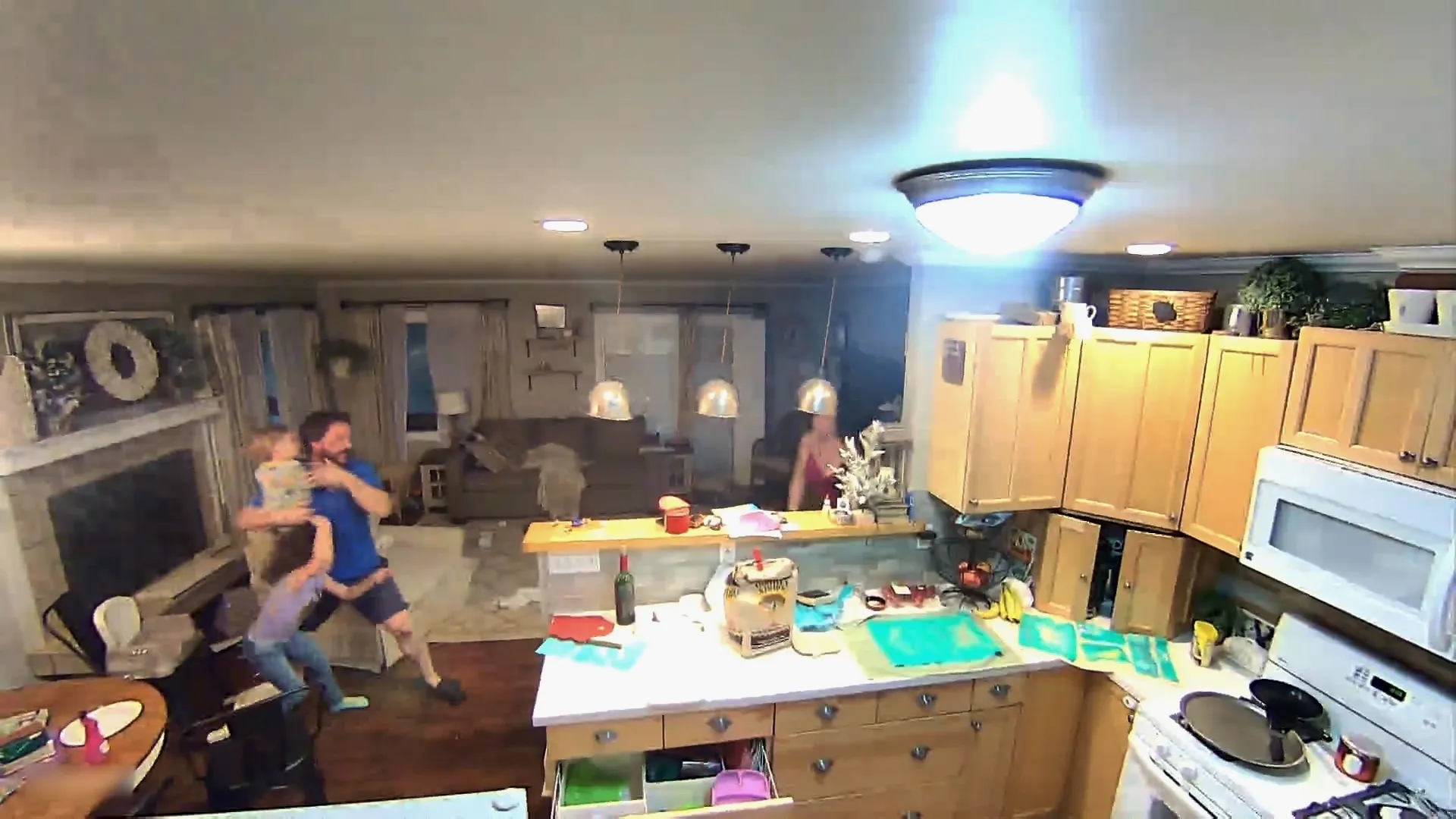 thumbnail - S1:E16 Emergency Parenting
