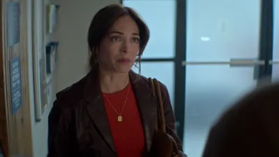 thumbnail - S2:E9 The Fall of Holman