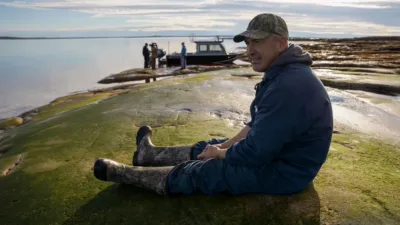 thumbnail - S2:E2 Seal the Deal