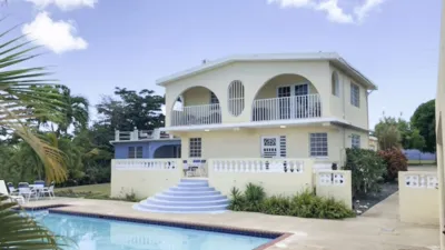 thumbnail - S20:E10 Stepping Out on Vieques