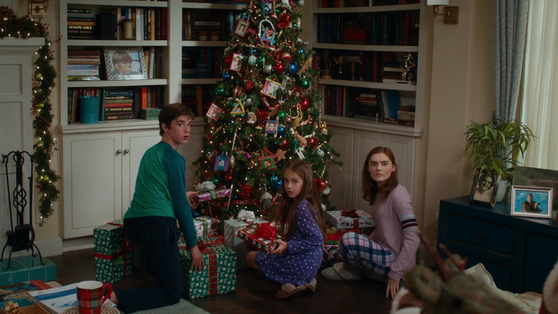 thumbnail - S2:E10 Blue Christmas