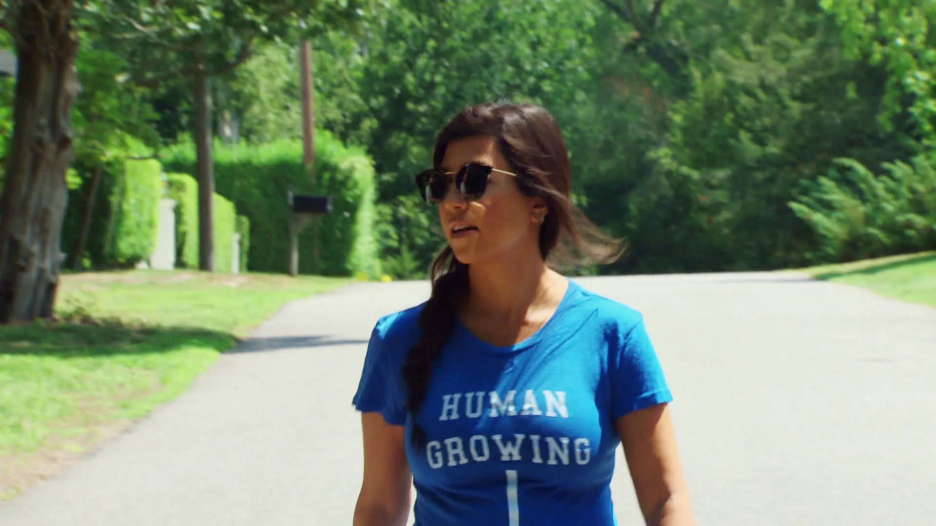 thumbnail - S1:E6 Kaptain Kourtney and Skipper Scott
