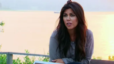 thumbnail - S1:E3 Party Crashing