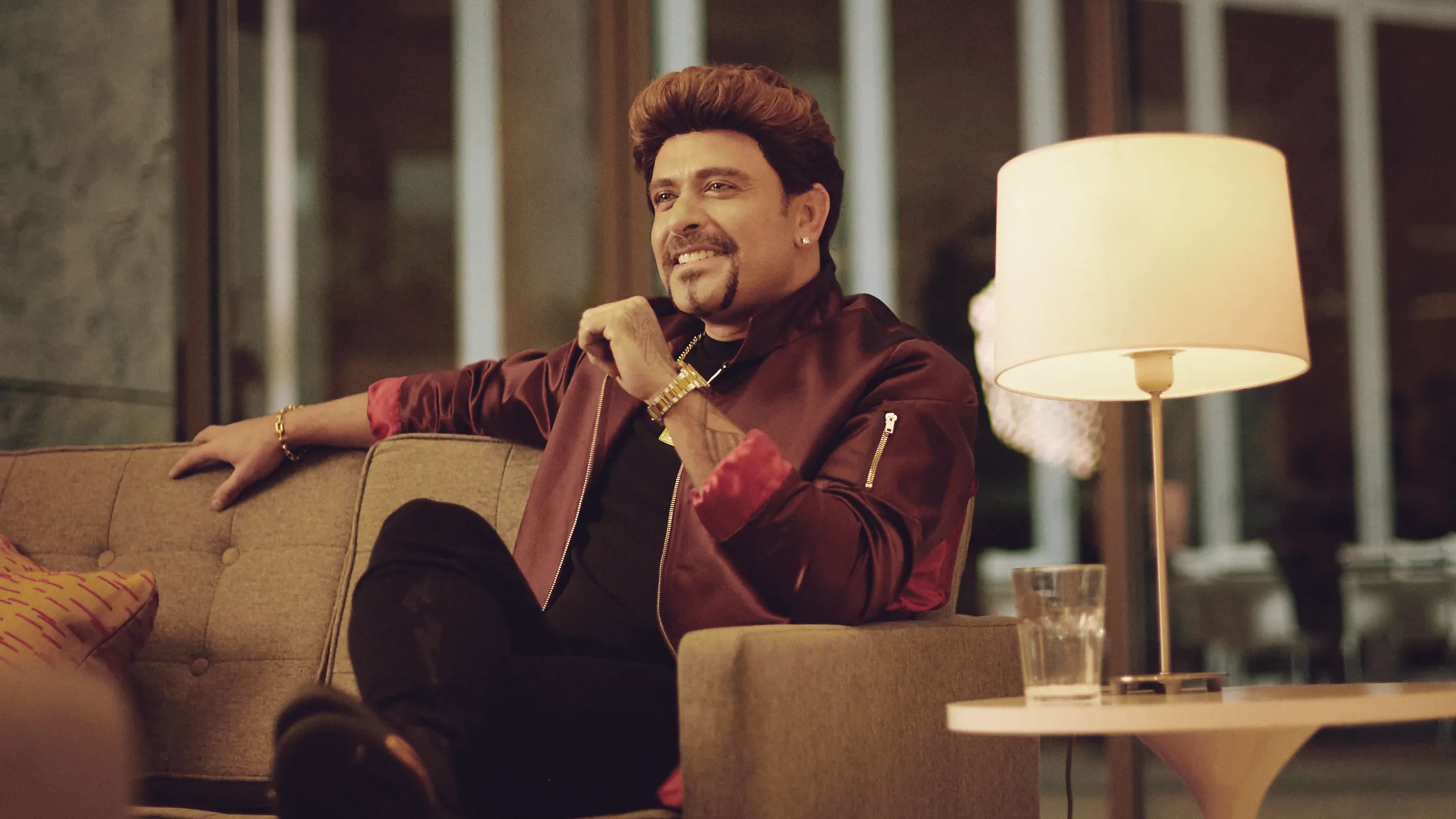 thumbnail - S1:E6 The Idol