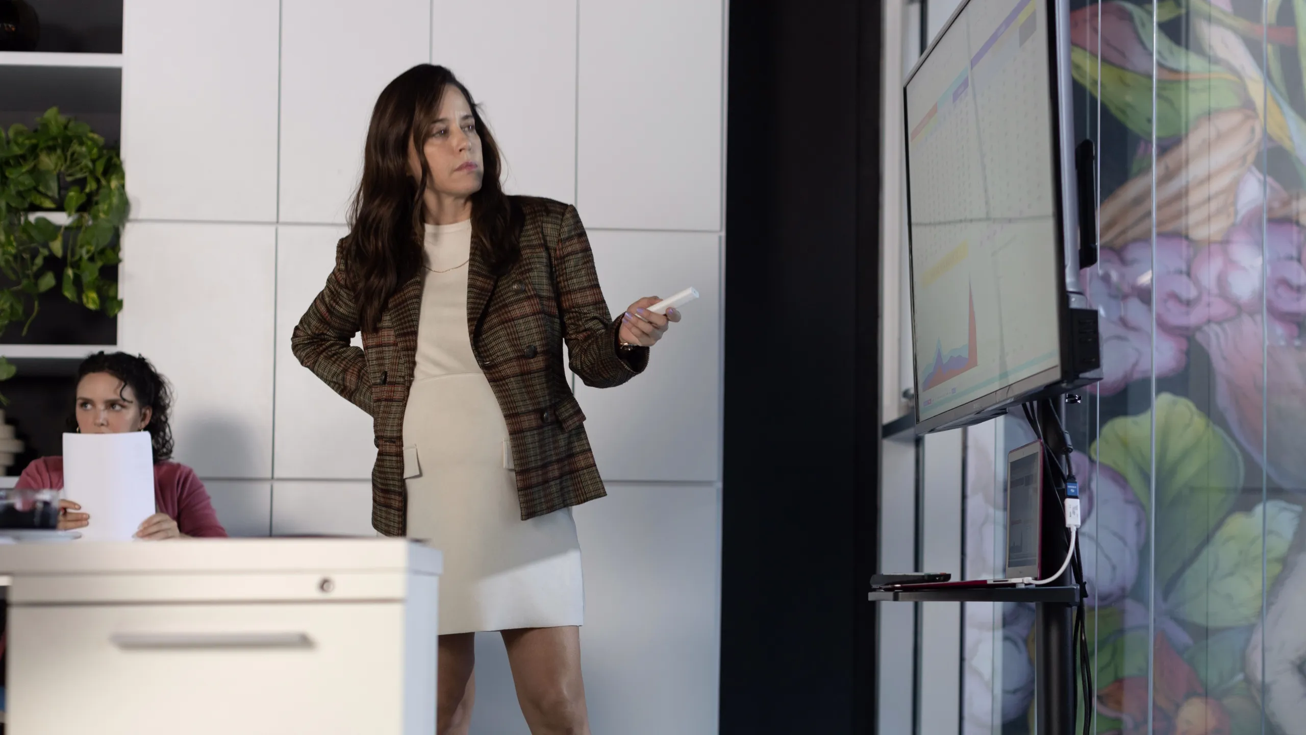 thumbnail - S1:E8 The Female Cross