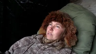 thumbnail - S1:E5 Outfoxed