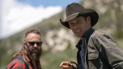 thumbnail - S4:E6 Disaster at the Bead Site