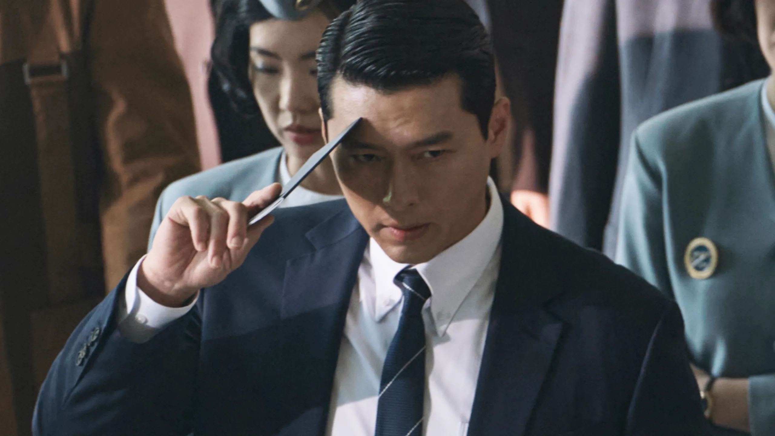 thumbnail - S1:E1 A Businessman