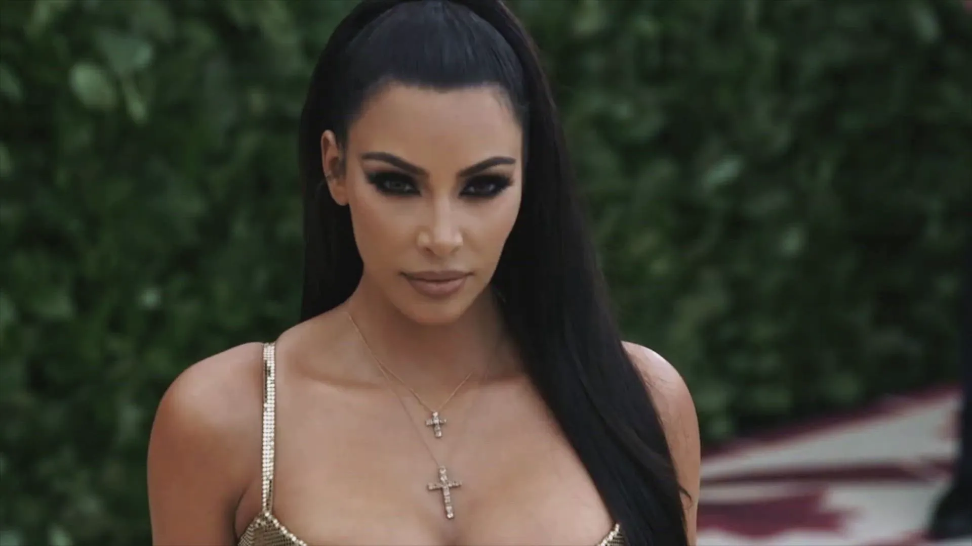 thumbnail - S1:E3 Kim Kardashian