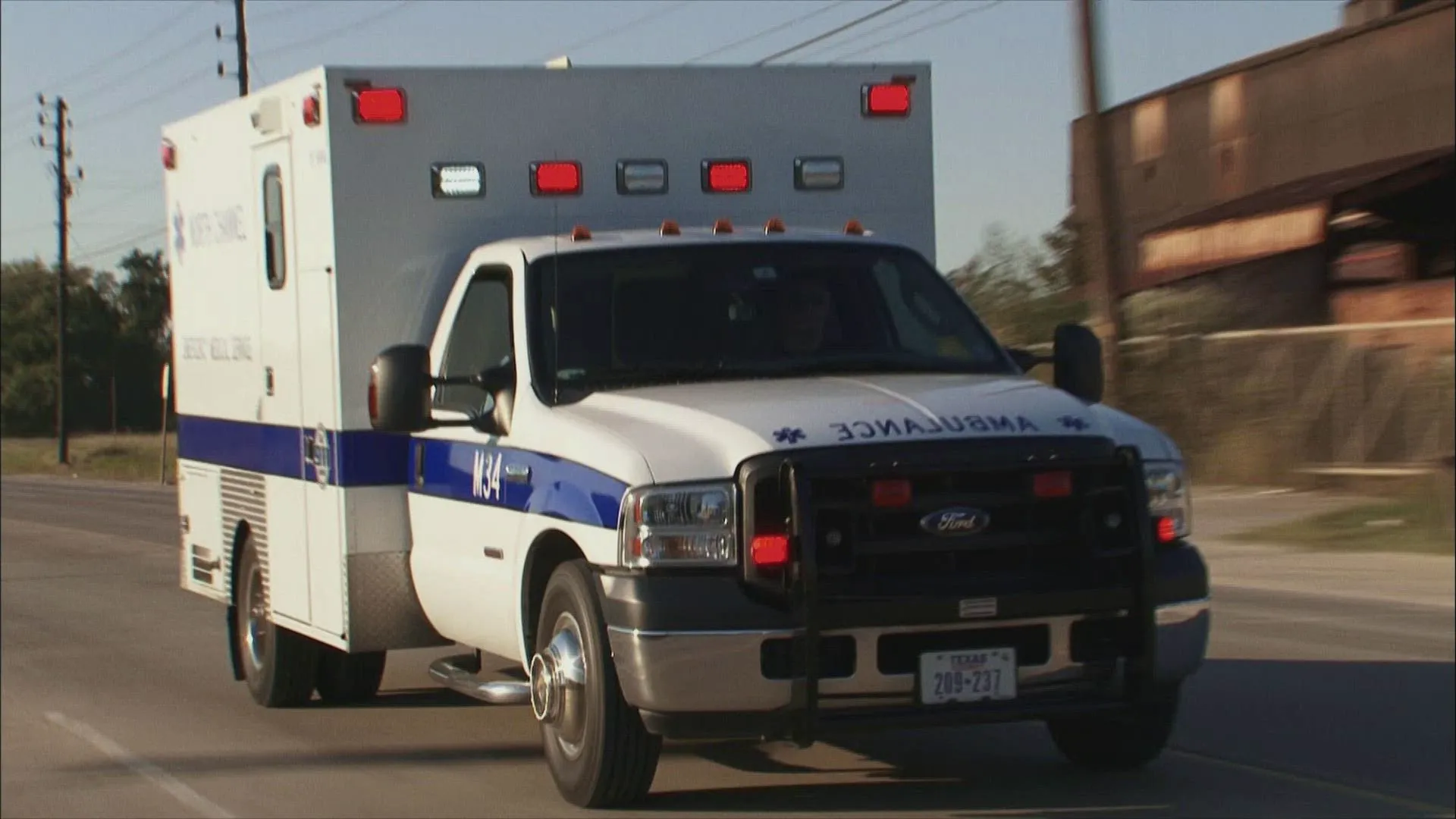 thumbnail - S3:E16 Cold Cases