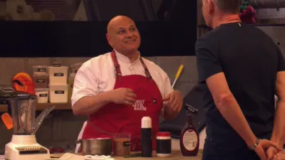 thumbnail - S1:E1 Baking Spirits Bright