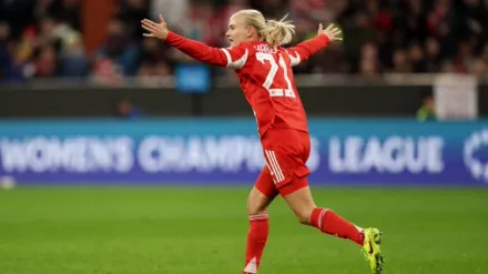 UEFA WCL Highlights: Bayern München v Vålerenga