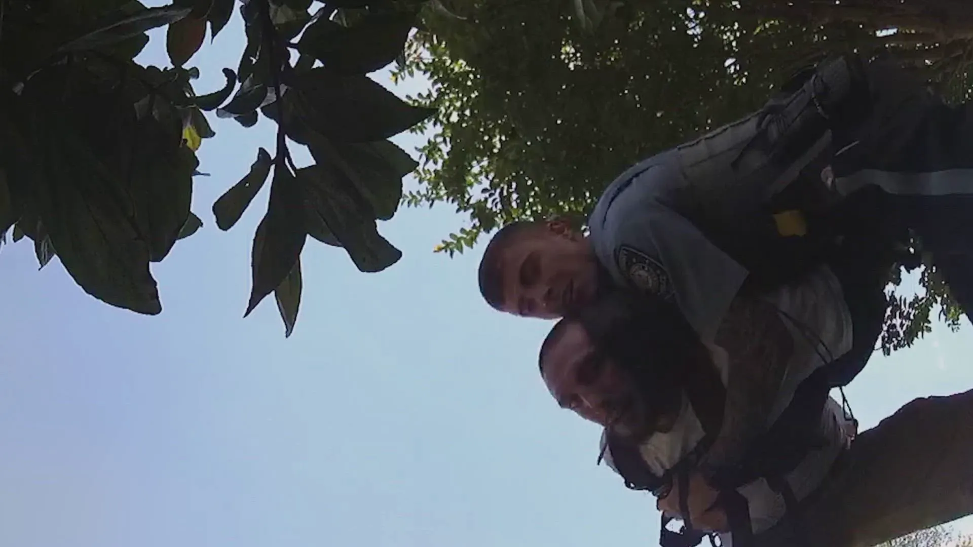 thumbnail - S2:E20 Fugitives Caught on Tape (#220)