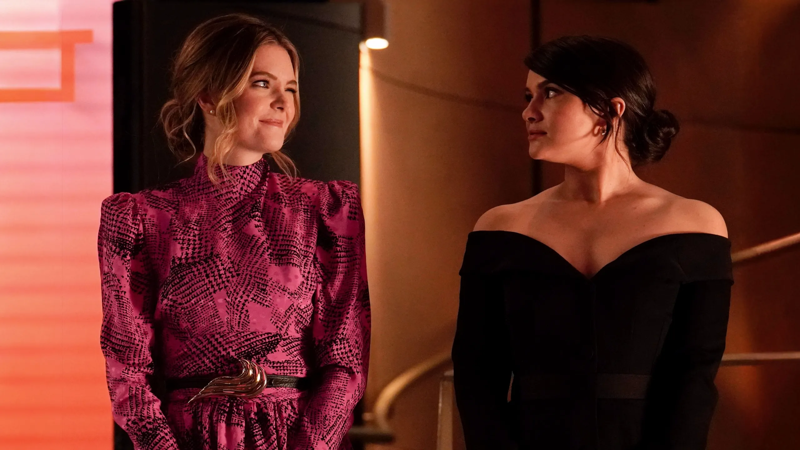 thumbnail - S5:E2 The Crossover