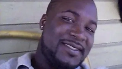 thumbnail - S4:E5 The Rose Tattoo