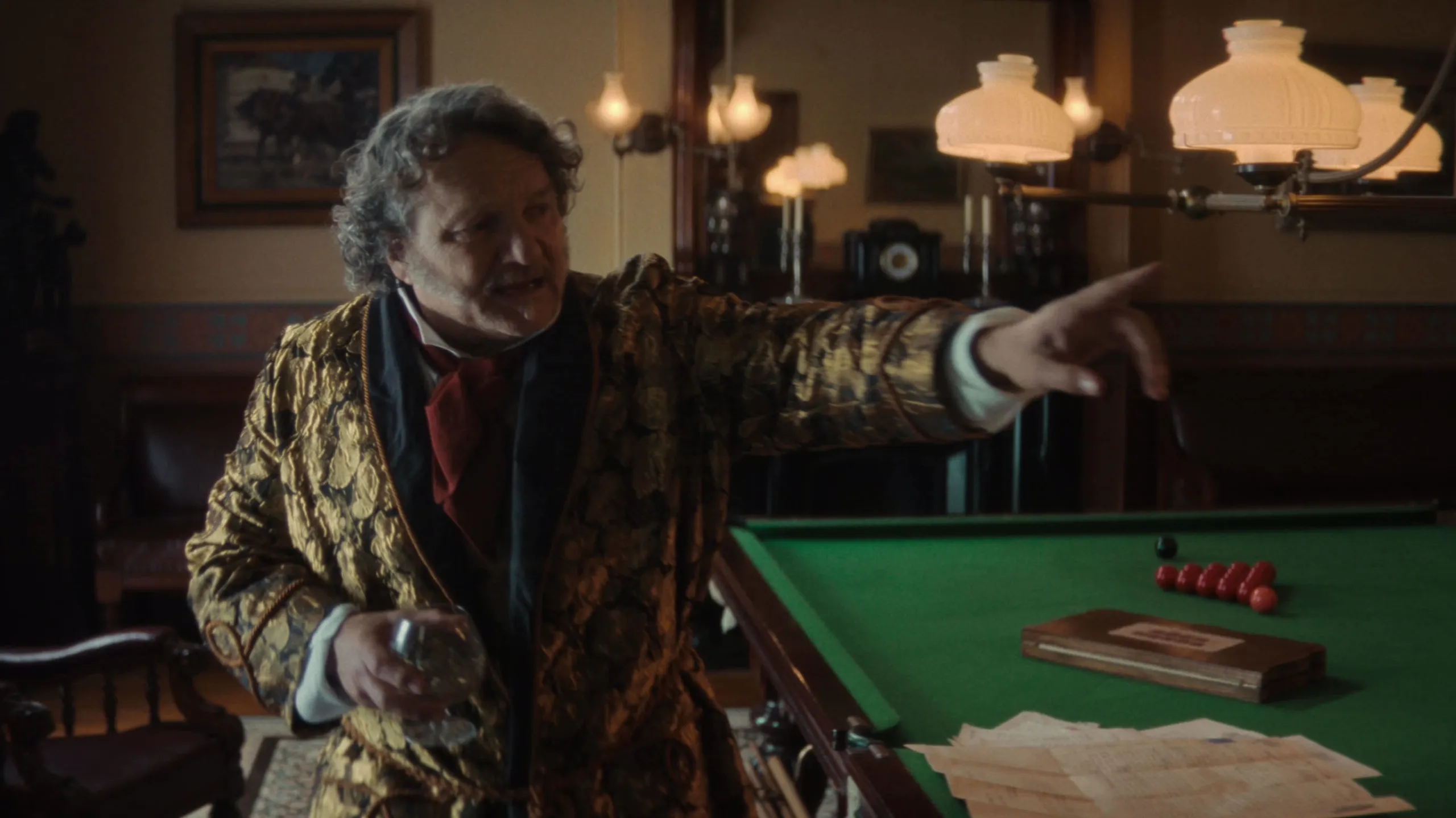 thumbnail - S2:E6 Bellybutton