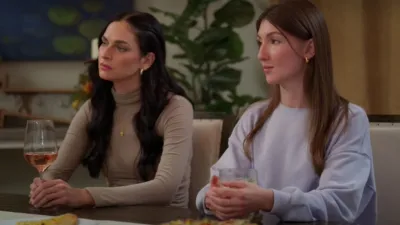 thumbnail - S2:E6 A Dagger to the Heart