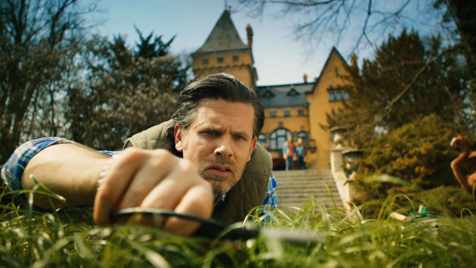 thumbnail - S2:E1 Villa Sonnenschein