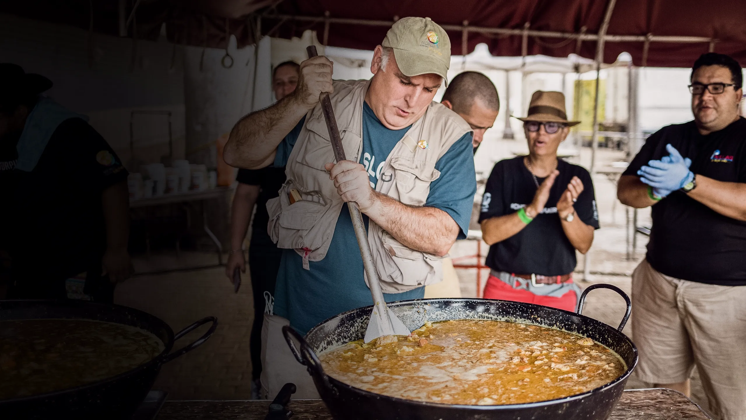 We Feed People - Uno Chef in prima linea