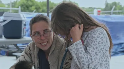 thumbnail - S2:E9 Emergency Room