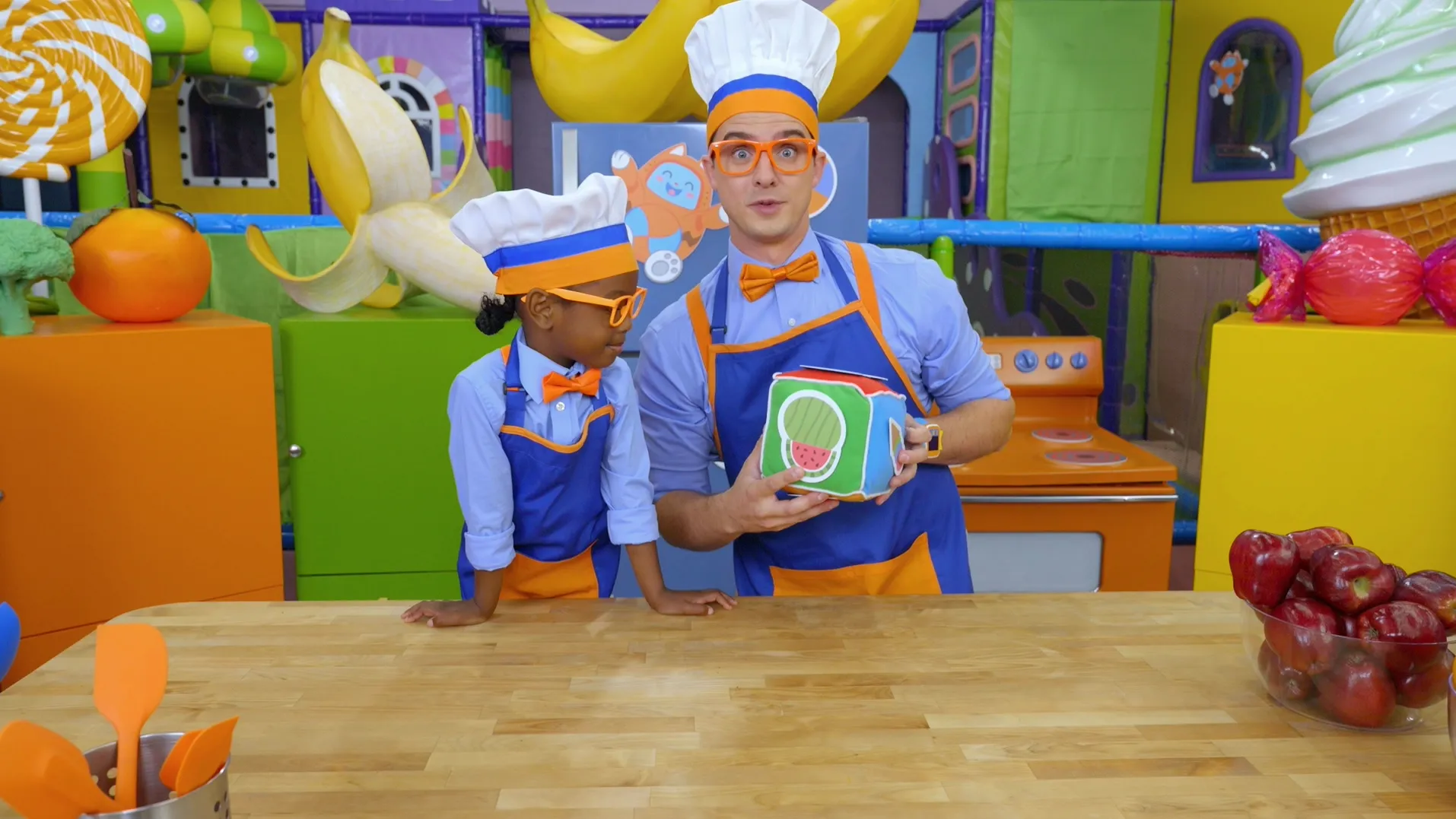 thumbnail - S2:E1 Food Stacking Challenge