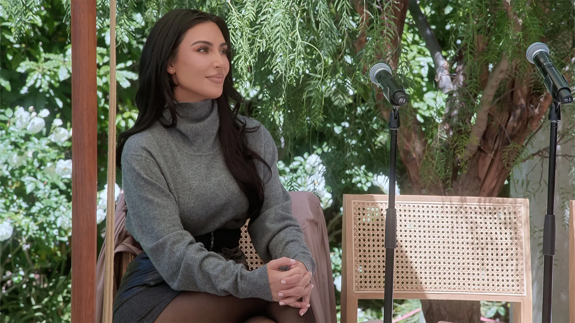 thumbnail - S7:E8 Stay The F*** Away From Me